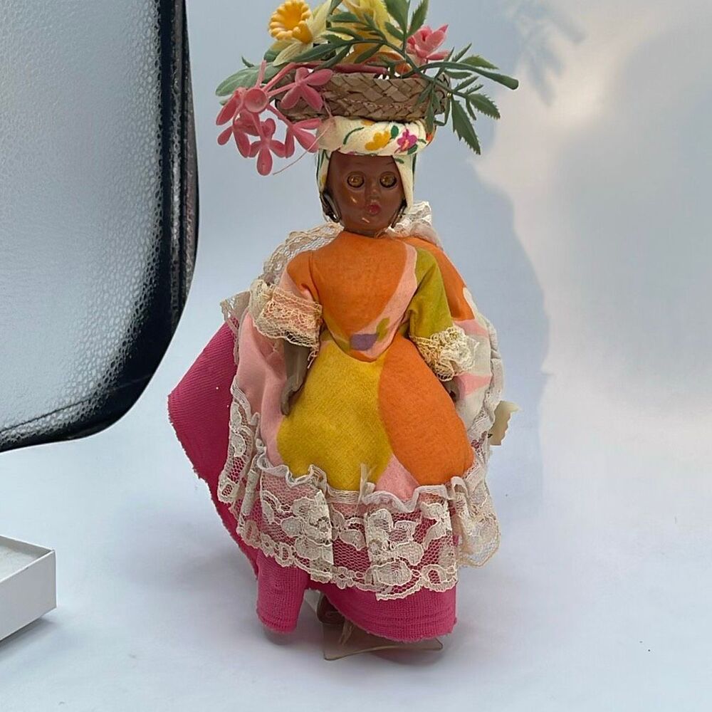 1950’s Chiquita Souvenir Black doll from Curaçao.